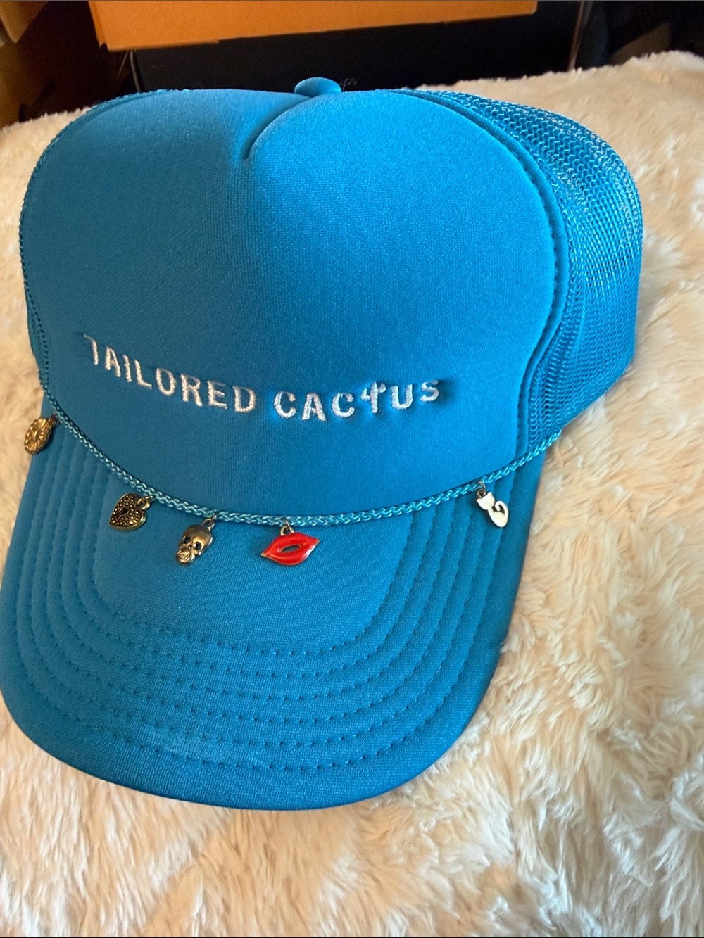 Tailored cactus Blue Charm Trucker Hat